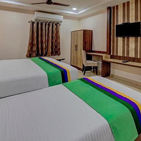 Treebo Seven Inn Tirupati Kültér fotó